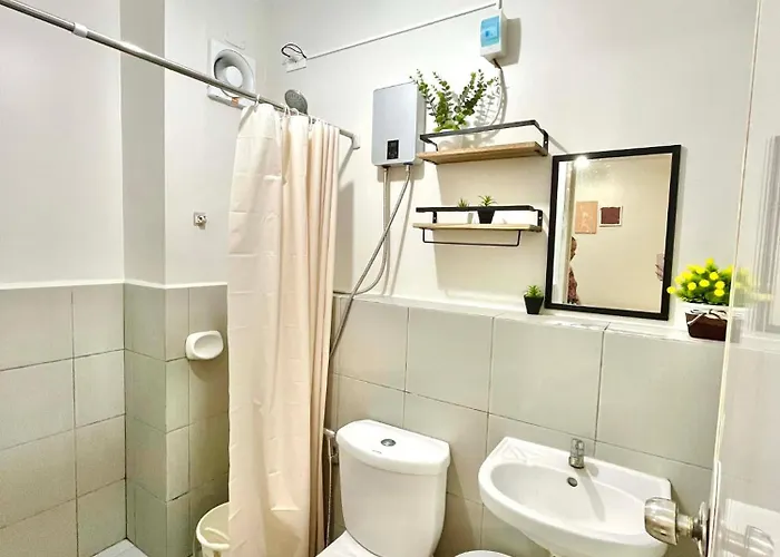Aparthotel 2br Family For 6pax Near It Park Budget At Urban Deca Homes Banilad By Gerra Unit Khero Mandaue City